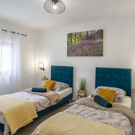 Poli Stare Nuoni Holiday home *